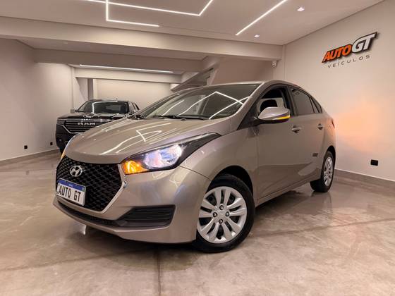 HYUNDAI HB20S 1.6 COMFORT PLUS 16V FLEX 4P AUTOMÁTICO